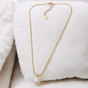 Collar dorado acero inoxidable perlas colgantes