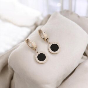Pendientes color plata acero inoxidable numeros romanos