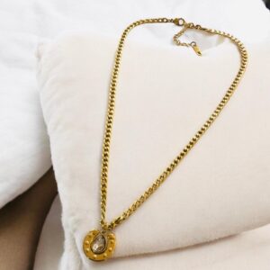 Collar dorado acero inoxidable piedra blanca