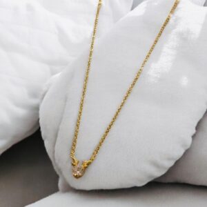 Collar dorado acero inoxidable corazon piedra blanca