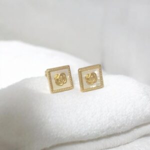 Pendientes dorados acero inoxidable cuadrados