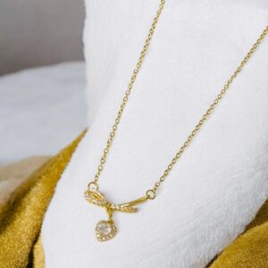 Collar dorado acero inoxidable corazon