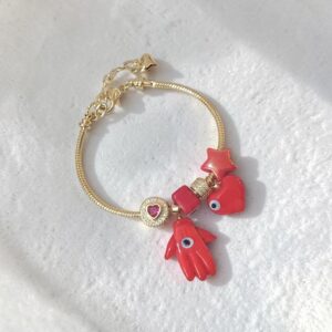 Pulsera charms dorada Chapa de oro mano fatima roja