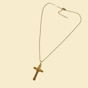 Collar dorado acero inoxidable cruz